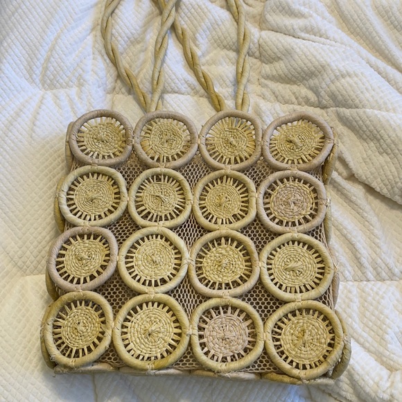 Madewell Handbags - Madewell Woven Round Circle Straw Tote Bag in Natural Tan